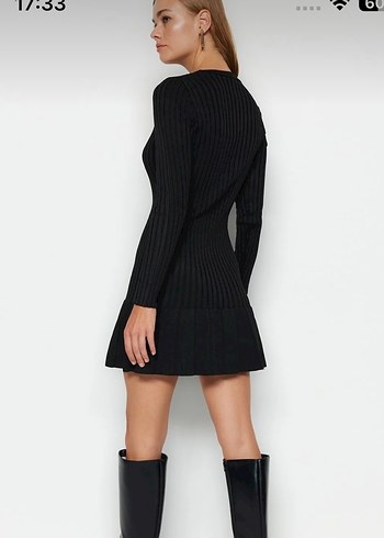 Kadın Siyah Piliseli Mini Elbise - Görsel 3