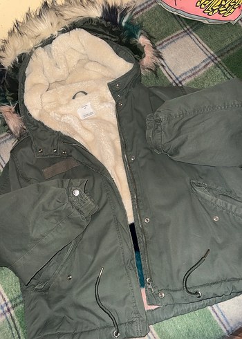 Kapüşonlu, Kürklü Kamuflaj Kadın Ceket - Görsel 2