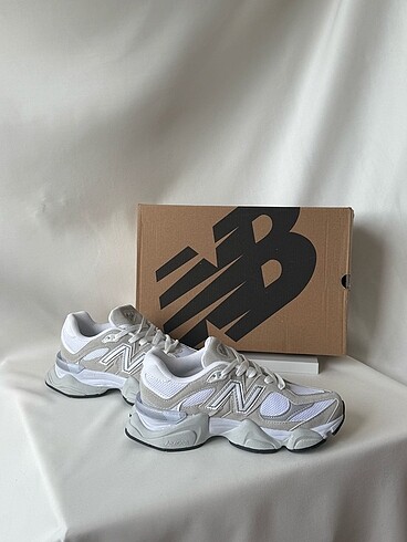 New Balance 9060 Spor Ayakkabı