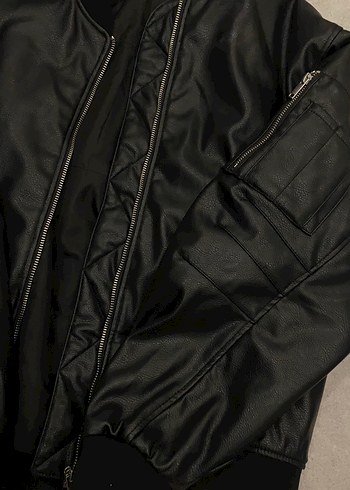 H&M Kadın Siyah Deri Fermuarlı Ceket - Görsel 3