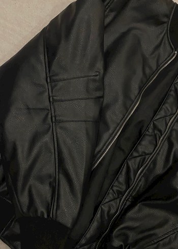 H&M Kadın Siyah Deri Fermuarlı Ceket - Görsel 2