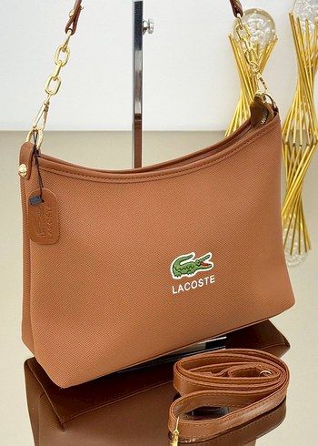 LACOSTE

HEM KOL HEM ÇAPRAZ 

ÖLÇÜLER 34x22 CM - Görsel 7