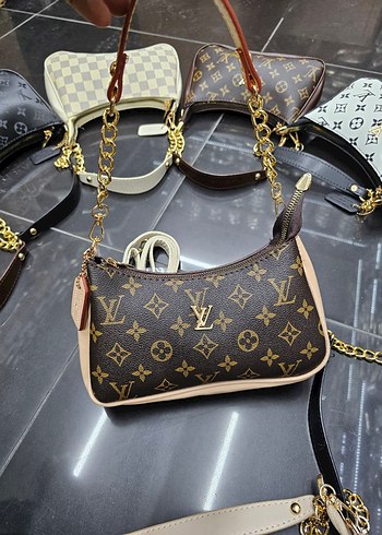  Beden Louis Vuitton kaliteli astarlı çanta renkler mevcut sol kaydırın