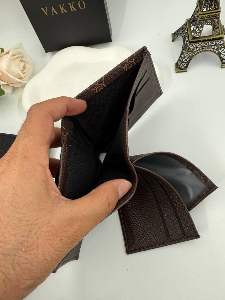 A++++
A kalite 
Erkek cüzdan
Kutulu
Renkler mevcut sol kaydırın - Görsel 5