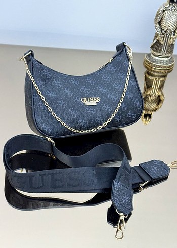 Beden pembe Renk Guess Baget Ölçüleri: 23x17 cm renkler mevcut sol kaydırın