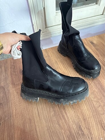 40 Beden siyah Renk Zara bot