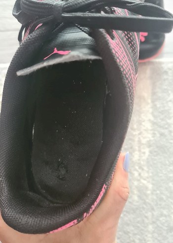 37,5 Beden Puma erkek halı saha Siyah Pembe Spor Ayakkabı