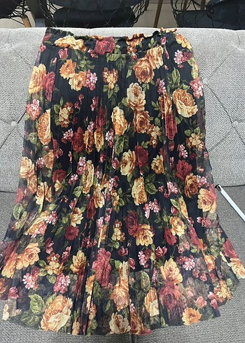 Stradivarius Çiçek Desenli Bohem Uzun Pilili Etek