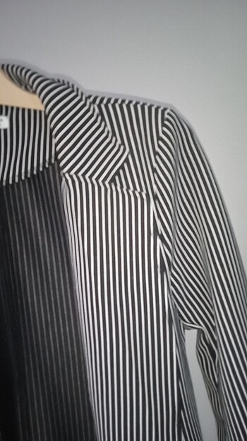 36 Beden Siyah beyaz çizgili blazer ceket