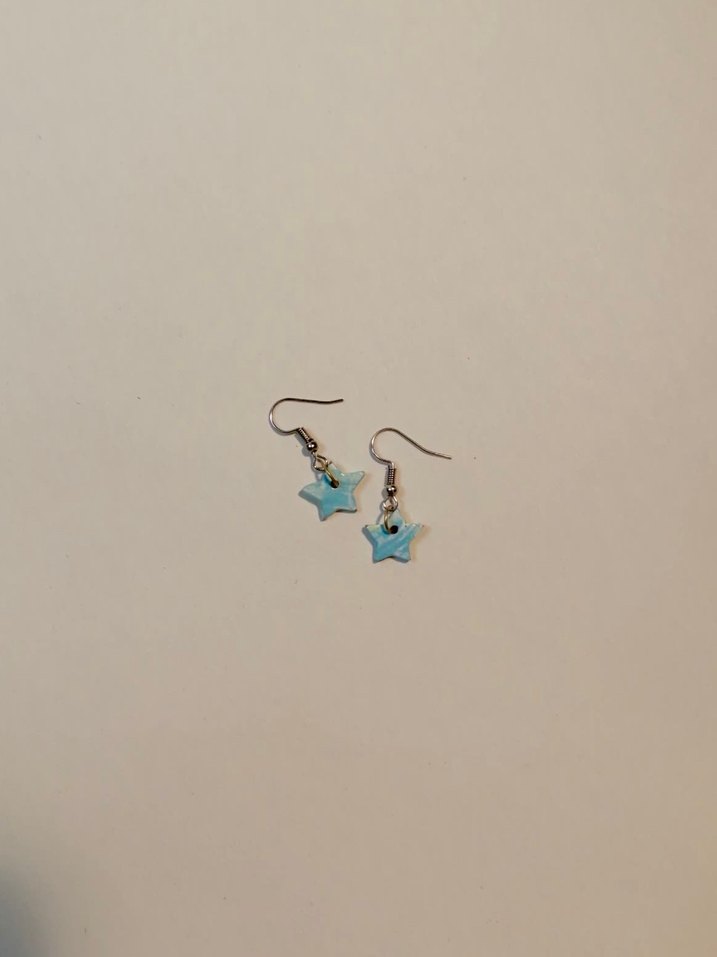 Mavi beyaz tonda Yıldız Minimal Küpe - Görsel 2