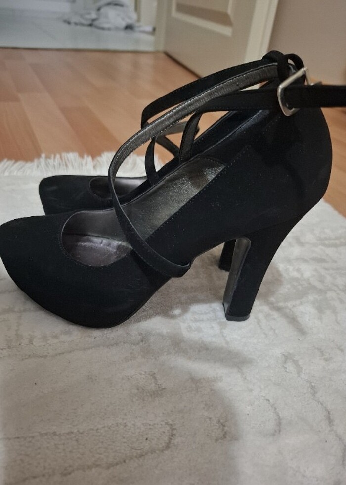 Tapuklu ayakkabı  - Görsel 2