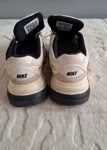 Nike Kadın spor ayakkabı - Görsel 3