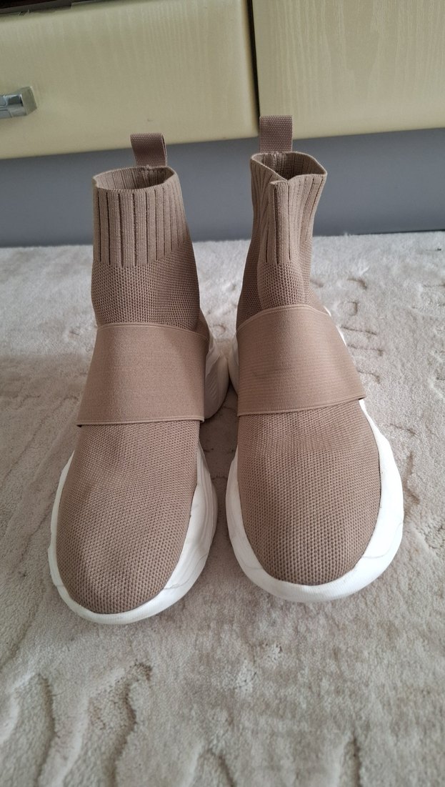 Bej Örme Dolgu Topuklu Kadın Spor Ayakkabı - Görsel 2