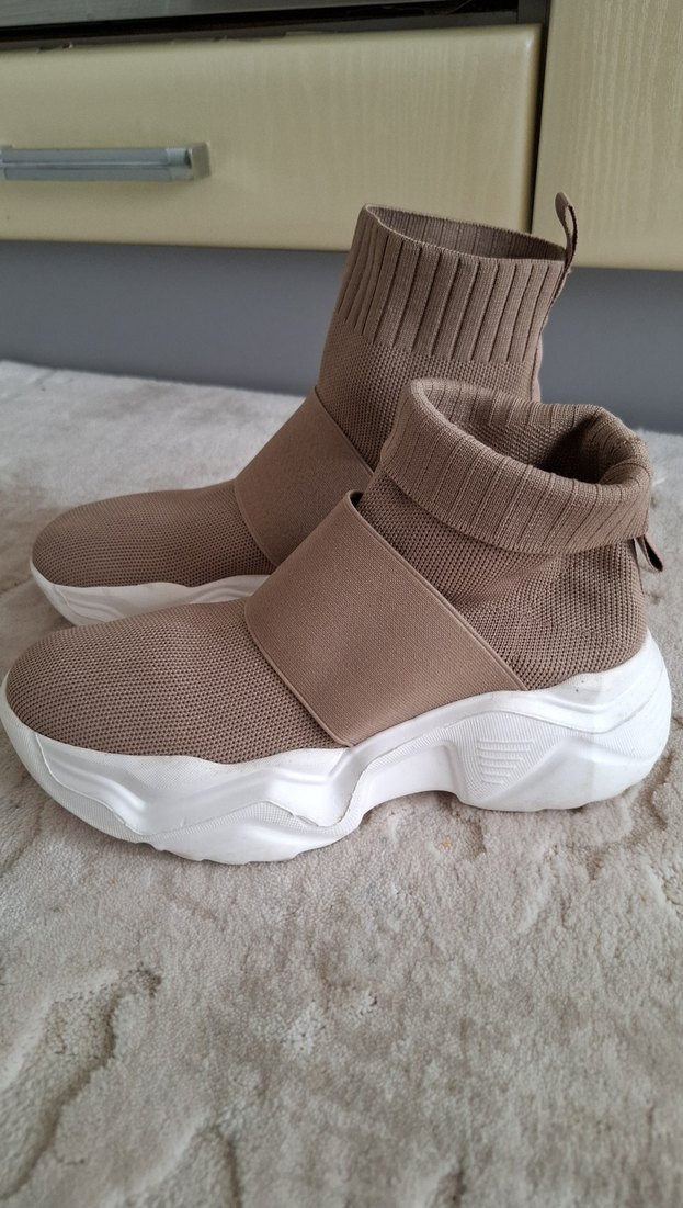 Bej Örme Dolgu Topuklu Kadın Spor Ayakkabı - Görsel 3