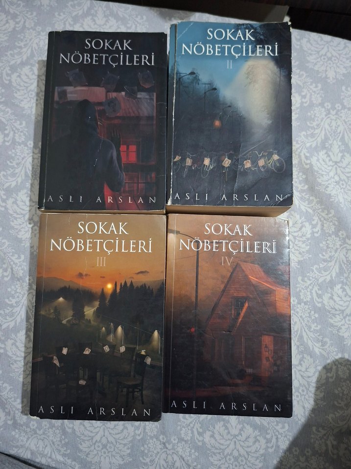 Sokak Nöbetçileri 4 Kitap Seti - Aslı Arslan - Görsel 2