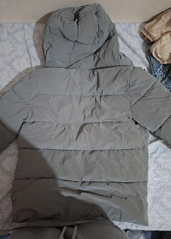 Gri Kapüşonlu Kadın Kışlık Mont - Görsel 2