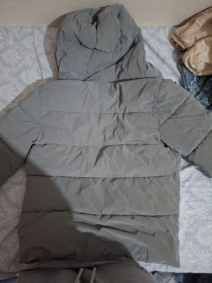 Gri Kapüşonlu Kadın Kışlık Mont - Görsel 2