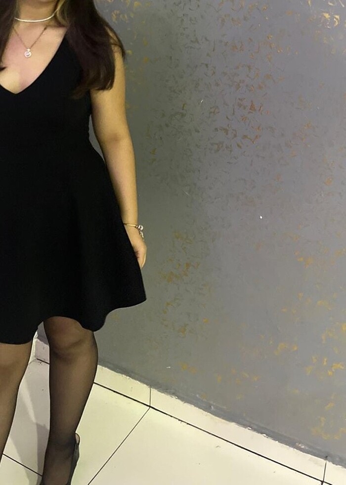 Şortlu sırt dekolteli elbise - Görsel 3