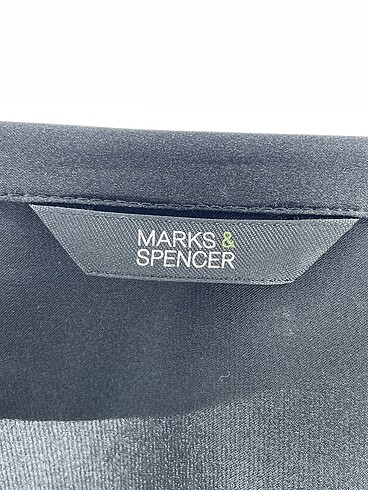 44 Beden siyah Renk Marks & Spencer Gömlek %70 İndirimli.