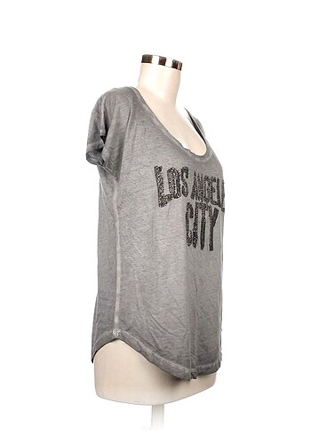 True Religion True Religion T-shirt %70 İndirimli.