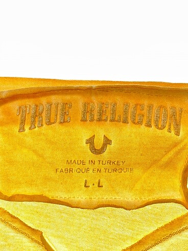 l Beden çeşitli Renk True Religion T-shirt %70 İndirimli.
