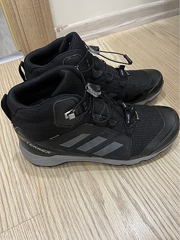 38 Beden siyah Renk Adidas bot