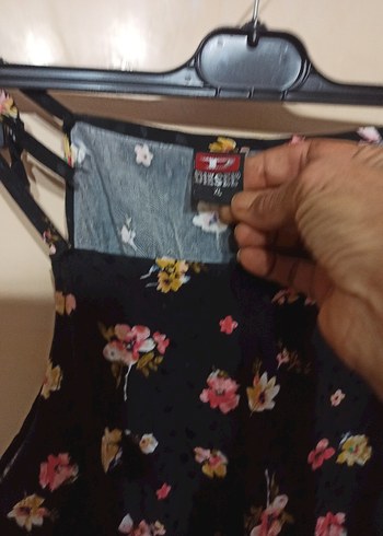 Siyah Çiçek Desenli Mini Tulum - Görsel 4