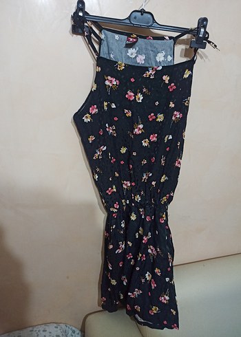 Siyah Çiçek Desenli Mini Tulum - Görsel 2