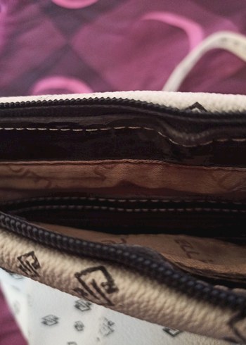 Tokalı Beyaz Desenli Deri Kadın Çanta - Görsel 5