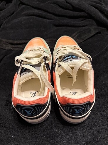38 Beden Louis Vuitton trainer sneaker