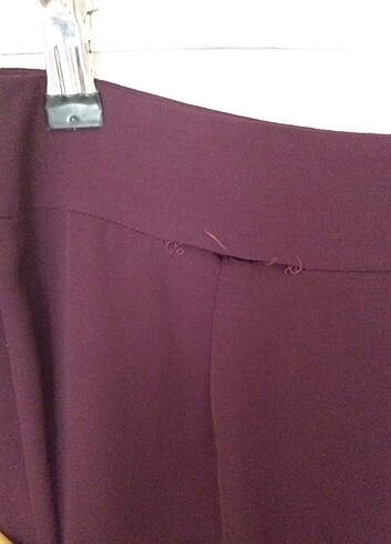 38 Beden bordo Renk Alvina 38 Uzunluk 97cm.