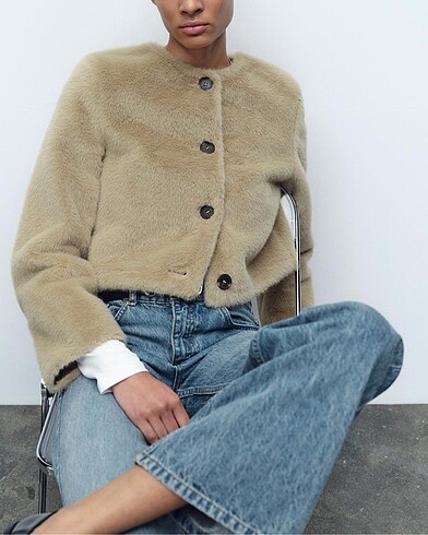 Zara Zara peluş crop cekey
