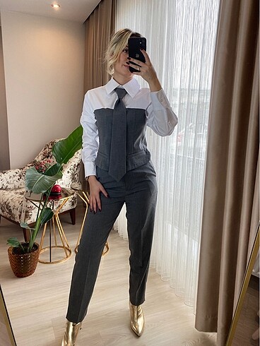 Diğer Gri kravat detaylı takım