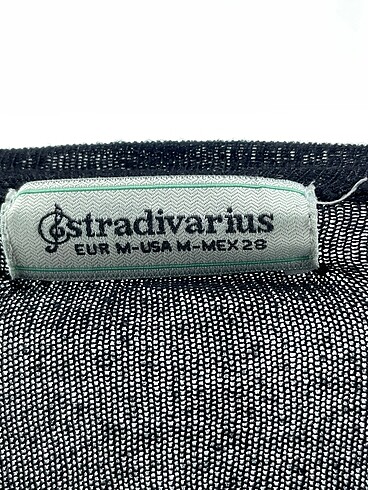 m Beden siyah Renk Stradivarius Bluz %70 İndirimli.