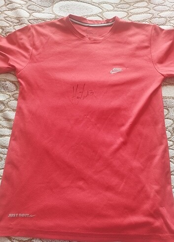 Nike Atiba imzalı Nike Tişört 