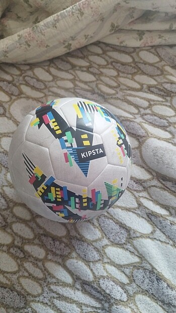 Decathlon Kıpsta futbol topu