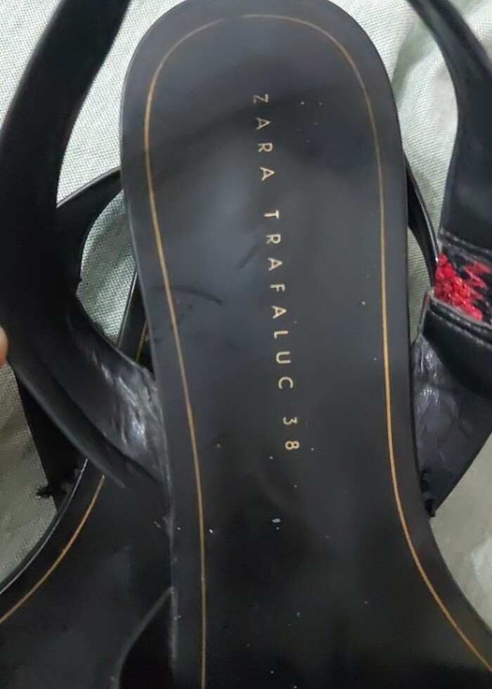 Zara marka 38 numara sandalet - Görsel 2