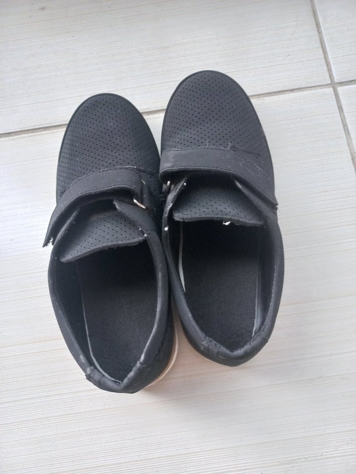 33 Numara Erkek Çocuk Siyah Cırt Cırtlı Günlük Ayakkabı - Görsel 3