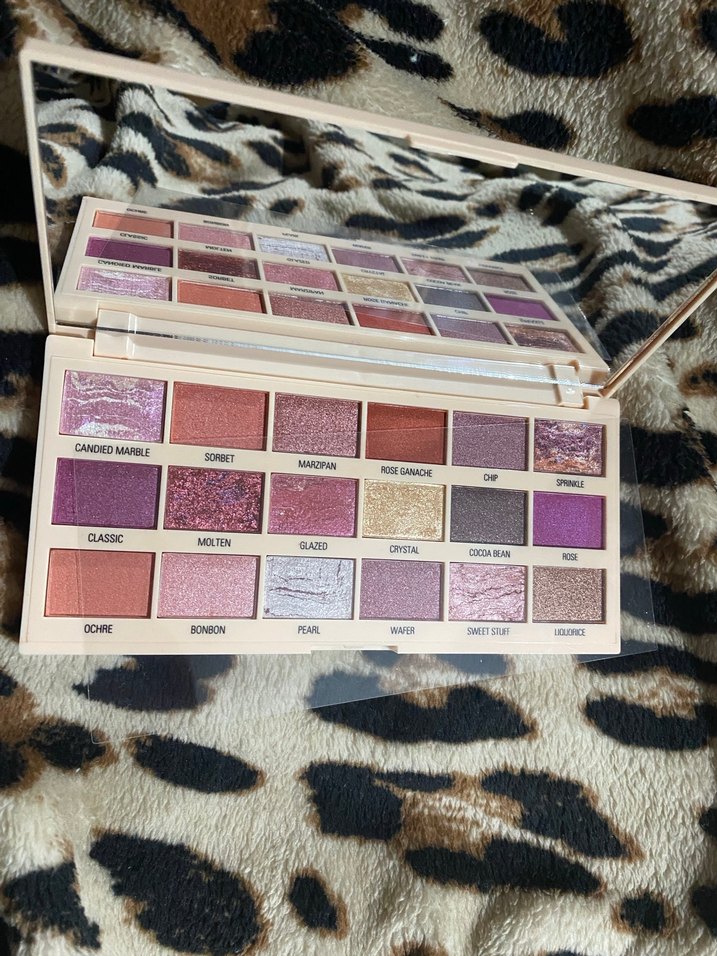 Revolution Göz Farı Paleti - Görsel 2