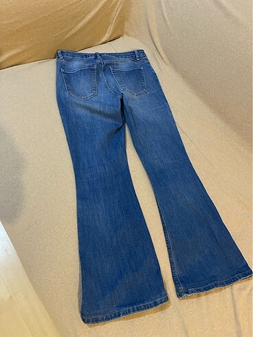 LC Waikiki İspanyol paça kot pantalon