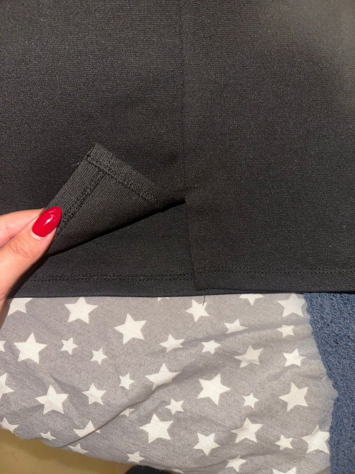 Siyah Yırtmaçlı Kadın Mini Etek - Görsel 2