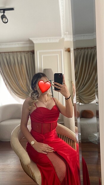 Kırmızı Abiye