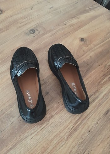 Diğer Klasik Siyah Yılan Desenli Topuklu Kadın Loafer 38 numara