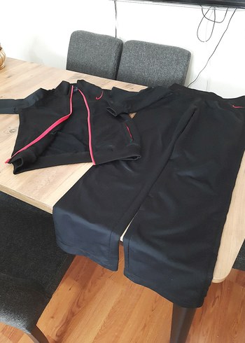 Nike Siyah Fermuarlı Kadın Eşofman Takımı