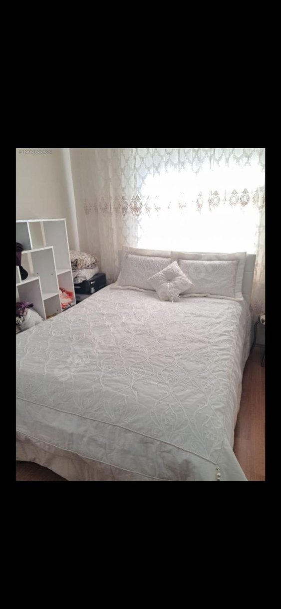 İşlemeli Beyaz Yatak Örtüsü - Görsel 2