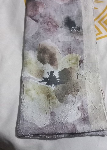 Lamelif Batik Çiçek Desenli Bambu Şal Bej - Görsel 2