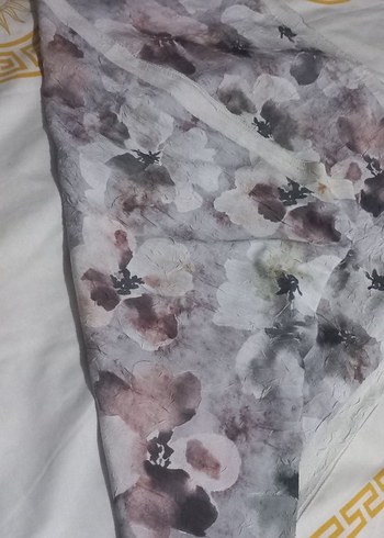 Lamelif Batik Çiçek Desenli Bambu Şal Bej - Görsel 3