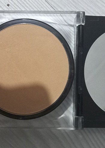 Note Cosmetics Mineral Mat Bitişli Toz Pudra 02 Orta Açık - Görsel 4