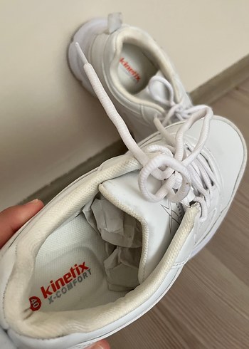 Kinetix Beyaz Bağcıklı Kadın Spor Ayakkabı
