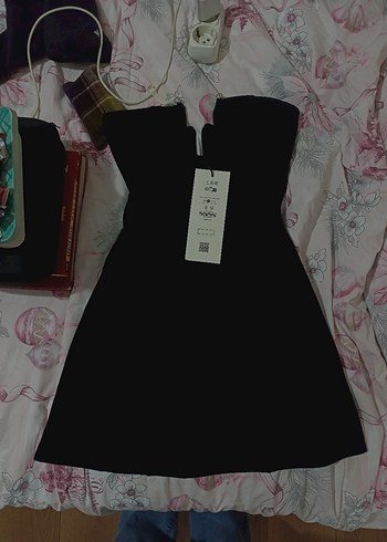 Bershka Siyah Dekolteli Mini Parıltılı Elbise - Görsel 7